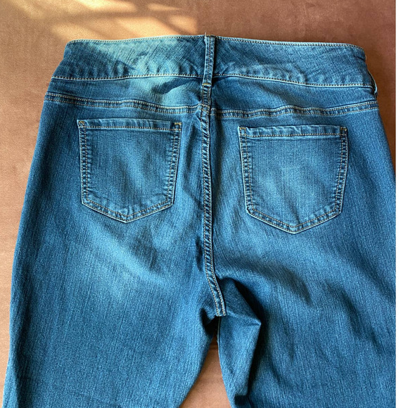 Torrid jeggings, Maritime wash, size 16R - Picture 5 of 5